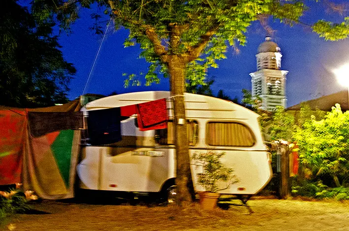 caravan\_red