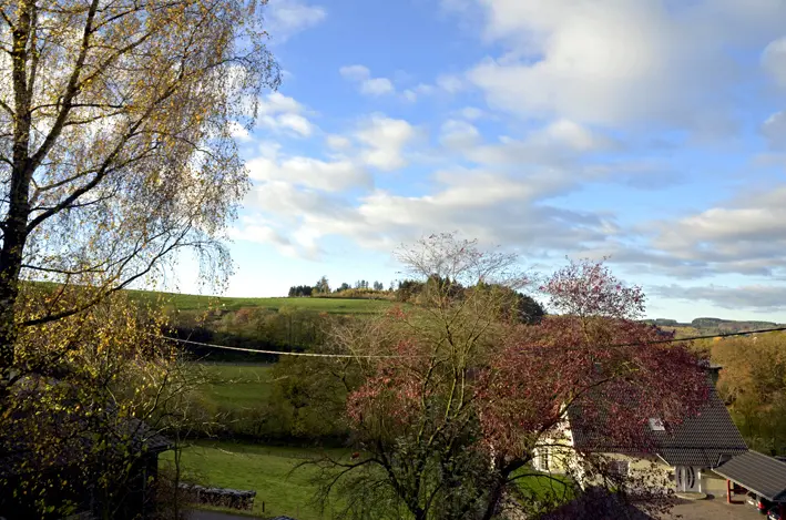 Blick aus dem Fenster\_red