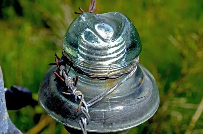 Isolator